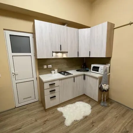 Smart 5 хв до вокзалу Apartment *