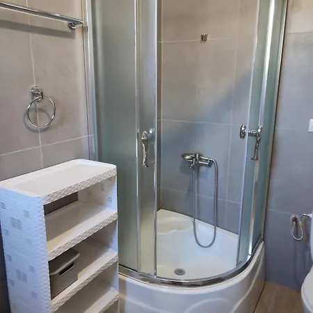 Smart 5 хв до вокзалу Apartment *